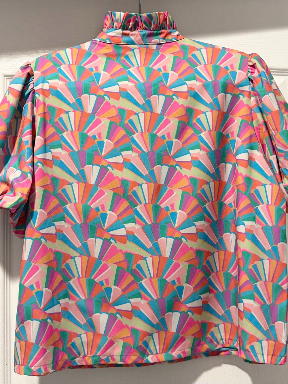 SSYS Bright Multi-Color Ruffle Collar Blouse - Picture 2 of 3